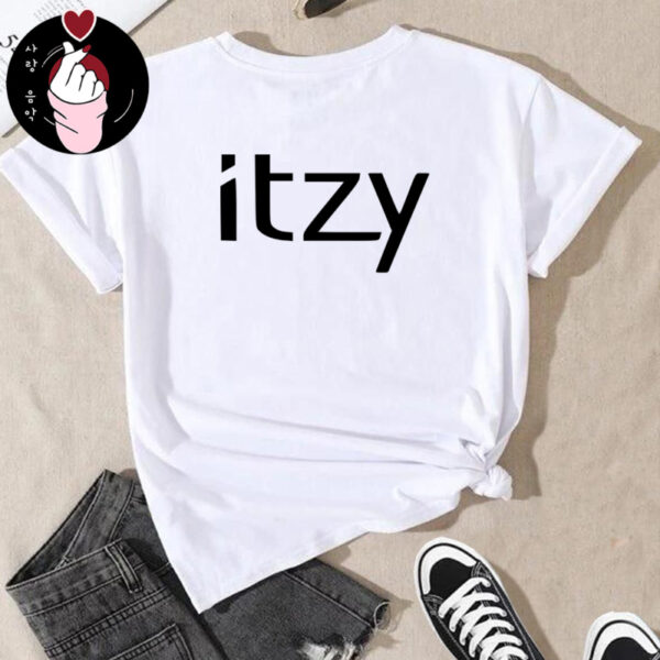 Camiseta Itzy